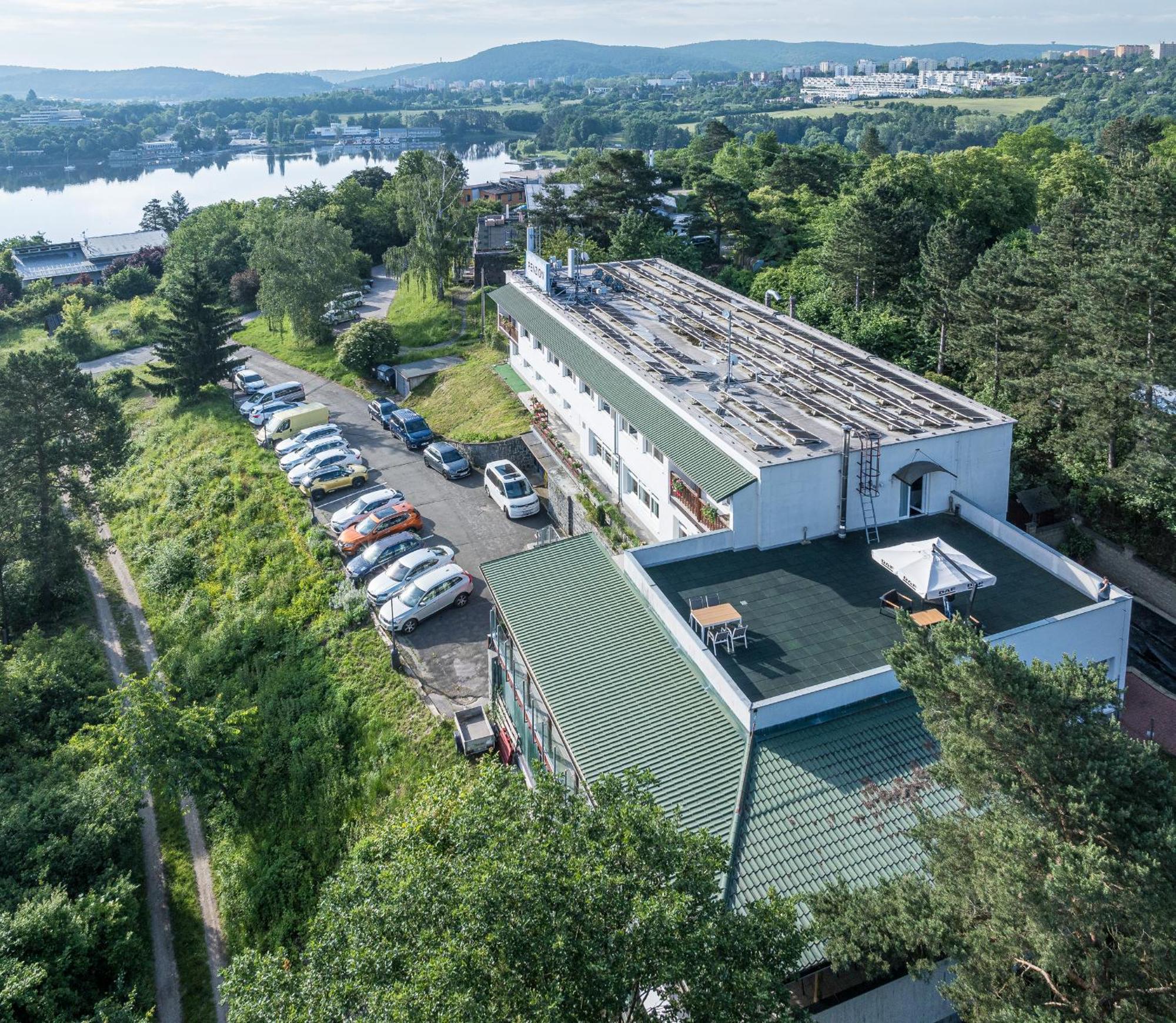 Penzion Kozi Horka U Brnenske Prehrady Brno Exteriör bild