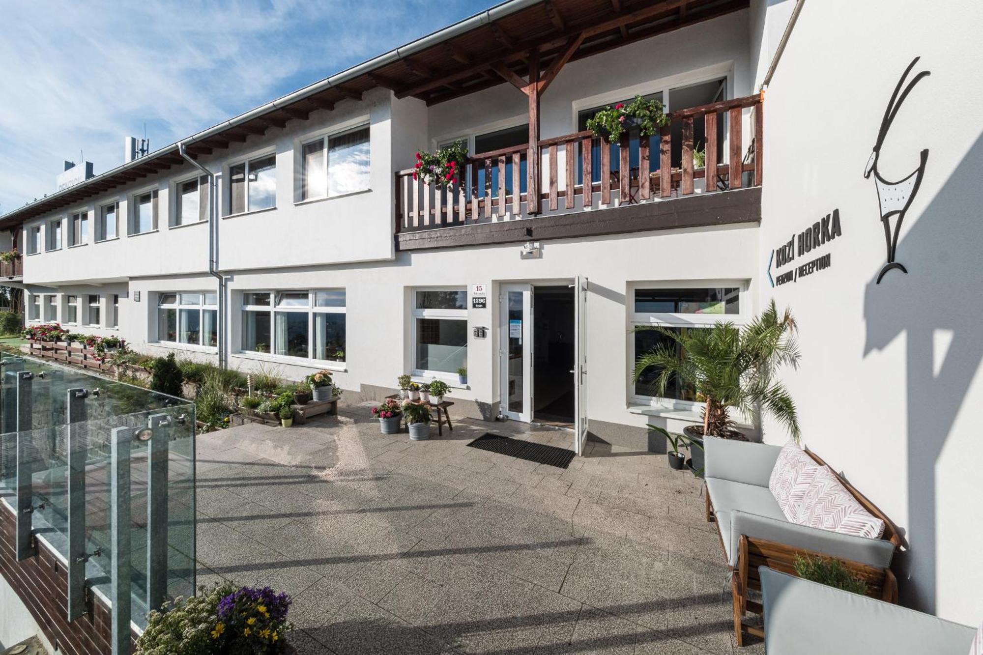 Penzion Kozi Horka U Brnenske Prehrady Brno Exteriör bild
